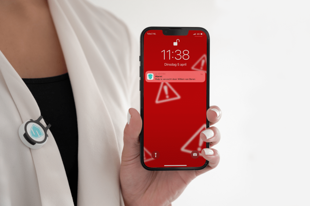 safe app alarmknop Hoe werkt het? Alarmmelding in de SAFE app op de iPhone